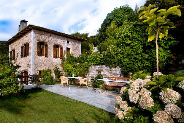 Ο ξενώνας Αμανίτα στην Τσαγκαράδα Πηλίου [photo: Φιλάρετος Ψημένος]