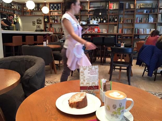 Αμαρυλλίς café στο κέντρο του Βόλου, photo: Κική Τριανταφύλλη