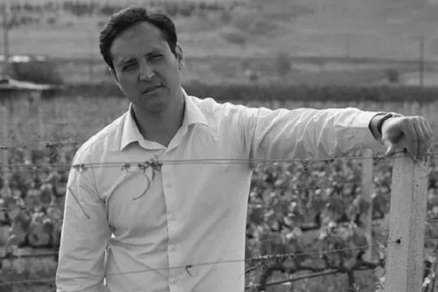 Το 2005 ο Χρήστος Ζαφειράκης δημιούργησε το οινοποιείο και καθετοποίησε την παραγωγή του Κτήματος (Domaine Zafeirakis)