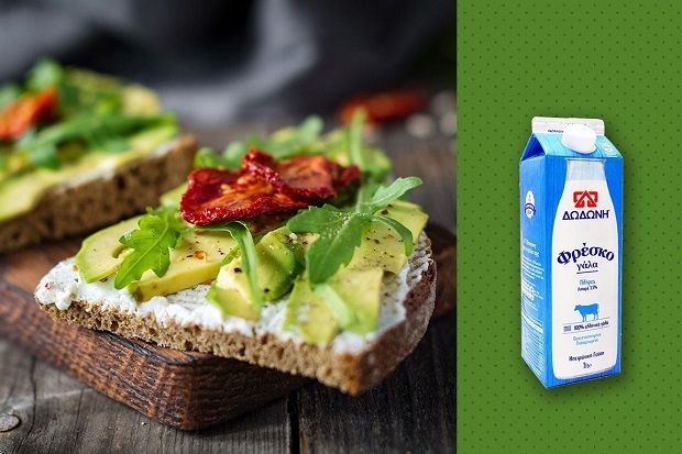 Αλείφουμε τις μπρουσκέτες με φρέσκο τυρί που φτιάχνουμε στο σπίτι με φρέσκο γάλα ΔΩΔΩΝΗ (Shutterstock / ProtagonCreative)