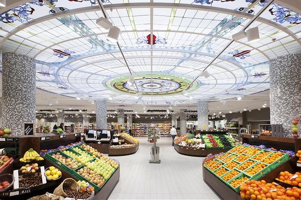 Το τμήμα φρέσκων φρούτων και λαχανικών στο πολυτελές Grand Μασούτης της Θέρμης