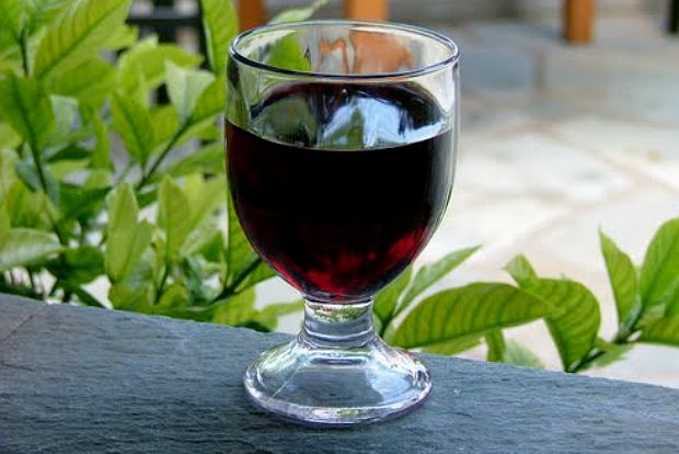 Ποικιλία μαύρο Μεσενικόλα, panoramio.com