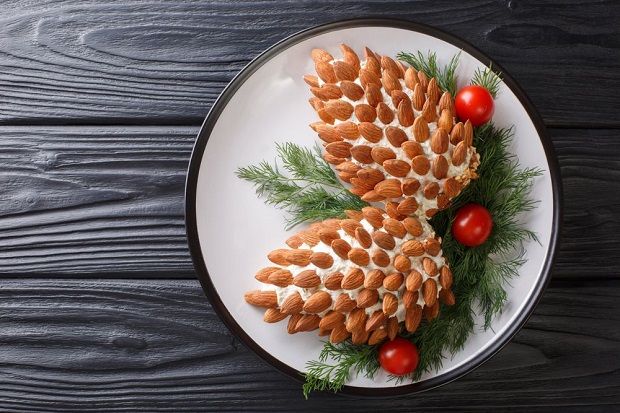 Γιορτινό κουκουνάρι με ΔΩΔΩΝΗ Spread φυσική γεύση