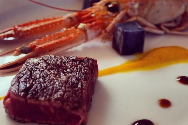 Ο Στέλιος Αρακάς είναι private chef σε γιοτ της εταιρείας bluscapes