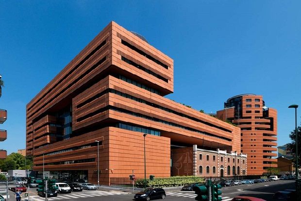 Το αρχηγείο της εταιρείας βρίσκεται στο Σέστο Σαν Τζοβάνι του Μιλάνου