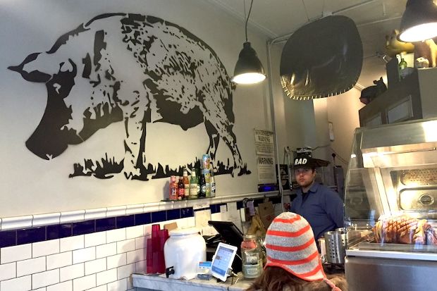 Στο Porchetta για σάντουιτς με χοιρινό.