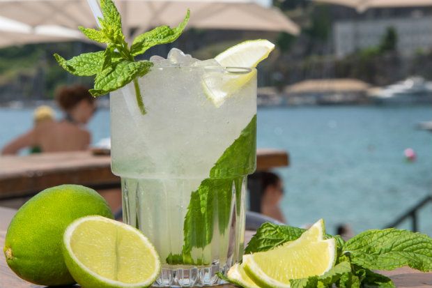 Imabari, στο μπαρ