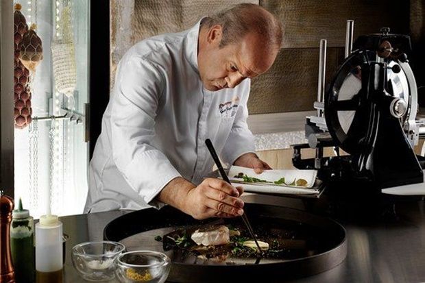 σεφ Μιχάλης Νουρλόγλου