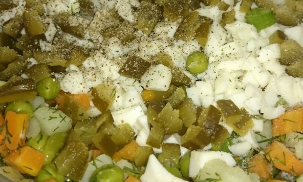 Προσθέτουμε άνηθο, βραστή πατάτα και φρέσκο κρεμμυδάκι, photo: Νίκος Μορόπουλος