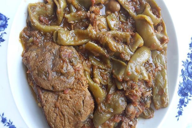 Μουσακάς με τα όλα του της Ξανθής Μπαξεβάνη