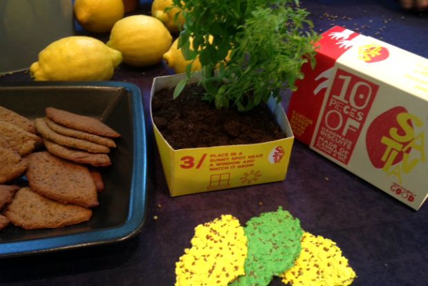 Καραμέλες με αρωματικά και βότανα / φωτό: Κική Τριανταφύλλη