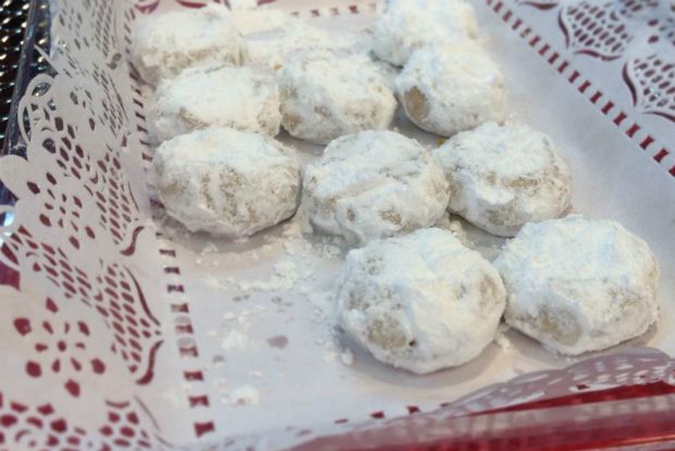 Αφράτα τσουρέκια φτιαγμένα με αλεύρι easy bake / photo: Δημήτρης Μπούτος