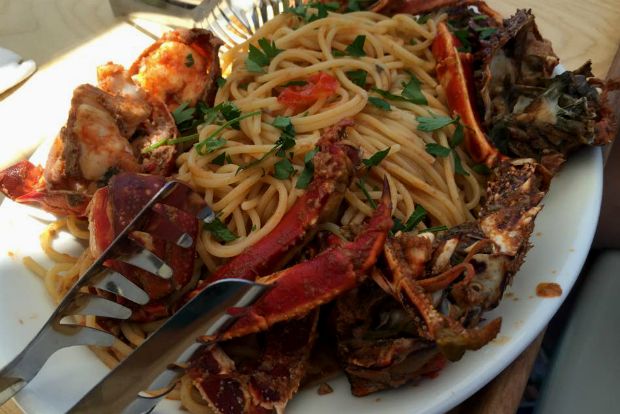 Κι άλλες λαδόπιτες / φωτό: Δημήτρης Μπούτος