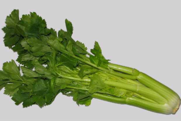 14 φρούτα και λαχανικά που μπορούμε να τρώμε άφοβα