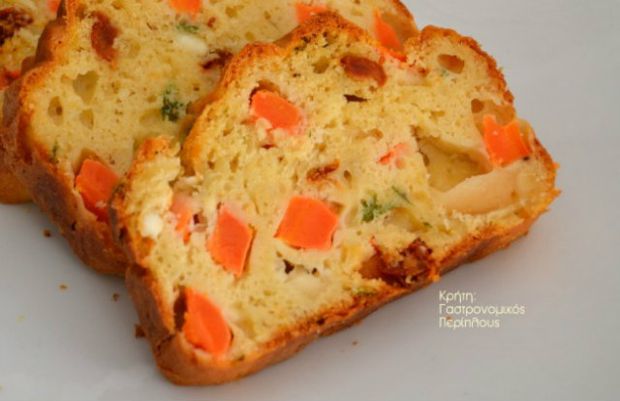 Αλμυρό κέικ του τυροφάγου με καρότο και ελαιόλαδο