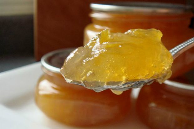 Αναθεωρώ τη μαρμελάδα λεμόνι (κι ας γίνομαι βαρετή)