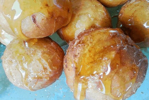 Ανεβατά με μυζήθρα, της ευκολίας και της υπομονής