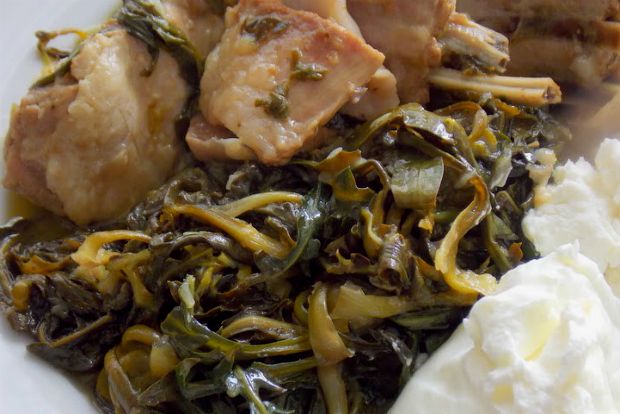 Αρνάκι ή κατσικάκι της αποκριάς, με σταμναγκάθι