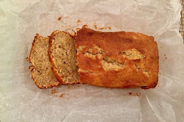 Banana bread δηλαδή κέικ μπανάνα για την κλεισούρα