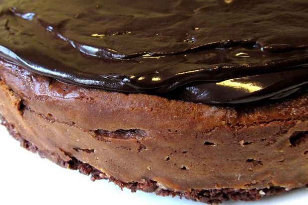 Cheesecake με σοκολάτα τριών λογιών