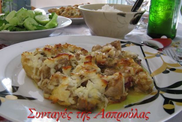 Χοιρινό με ροδάκινα και χαλούμι