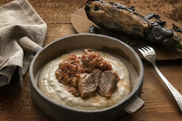 Χουνκιάρ μπεγεντί στη γάστρα