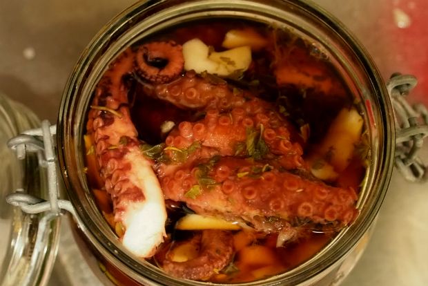 Χταπόδι βάλσαμο, με πορτοκάλι και κάπαρη