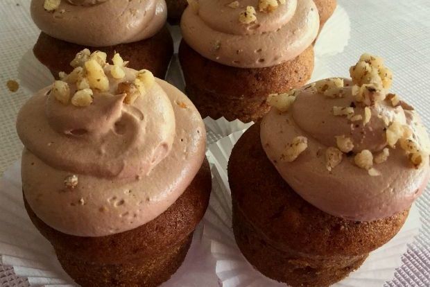 Cupcakes νηστίσιμα με πορτοκάλι και λικέρ