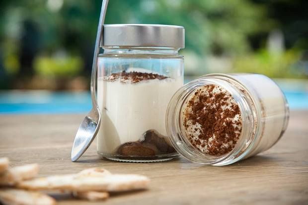 Ενα τιραμισού και δυο μπισκότι, παρακαλώ