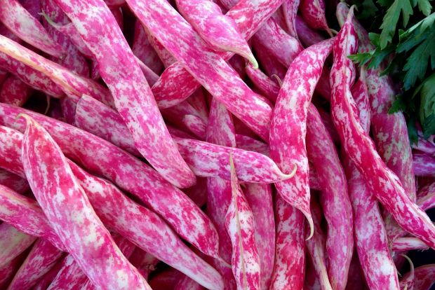 Φασόλια χάντρες ή μπαρμπούνια με φέτα