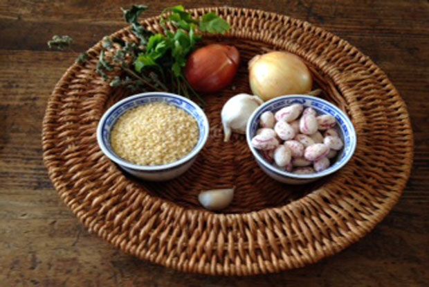 Φασόλια και ζυμαρικά – και σούπα και μακαρονάδα