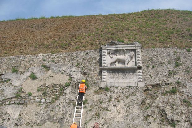 Έφοδος στα τείχη της Κέρκυρας