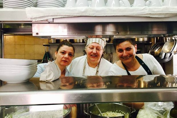 Γέμιση Ανδριώτικου λαμπριάτη με Τηνιακά τυριά και λούζα Συριανή