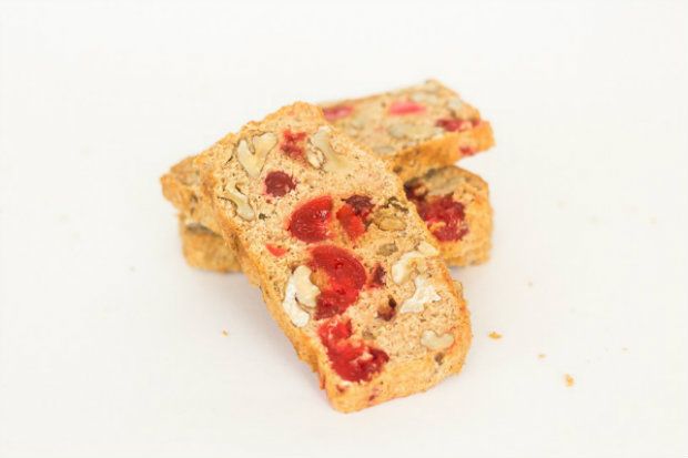 Γλυκά Παξιμαδάκια με Κεράσια και Καρύδια