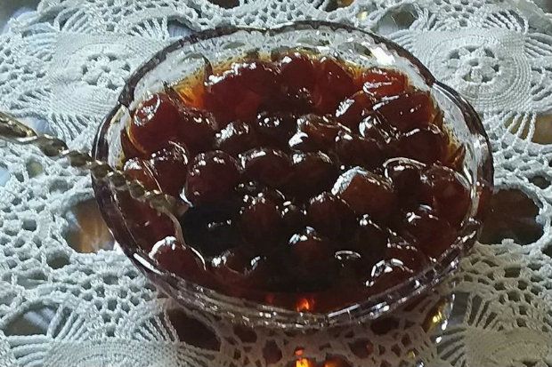 Γλυκό του κουταλιού σταφύλι (και σιρόπι σταφυλιού)