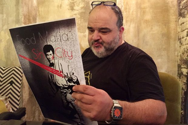 Γουακαμόλε με ταραμά, του Ηλία Σκουλά