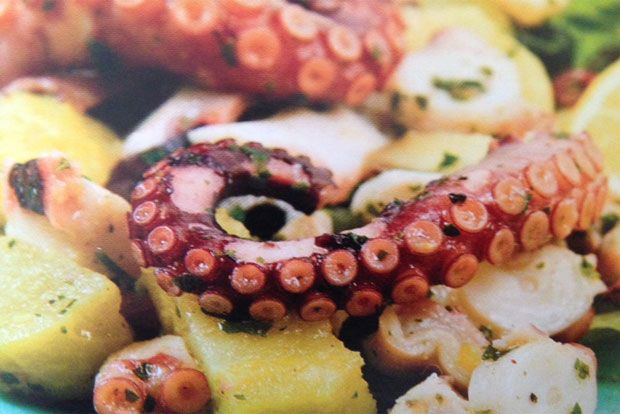 Γούλισέ το, χτύπησέ το: θα το κάνω βενετσιάνικη χταποδοσαλάτα