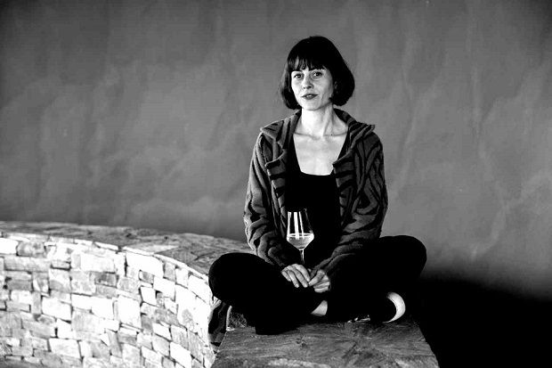 Grapemag: Συνάντηση με τη Χλόη Χατζηβαρύτη