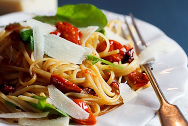 H μακαρονάδα της Πέμπτης: τσαχπινιά και γλύκα