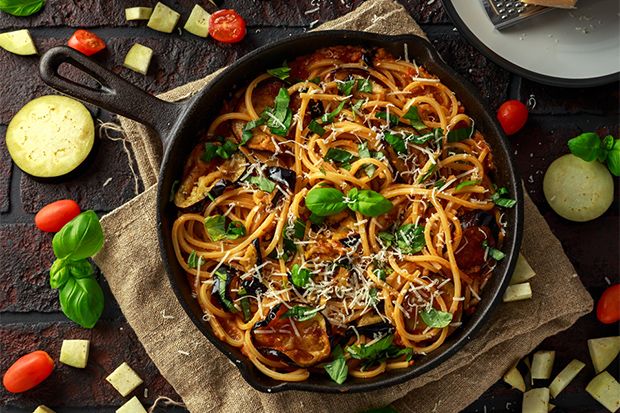 Η αγαπημένη μου μακαρονάδα με μελιτζάνες και ντοματίνια