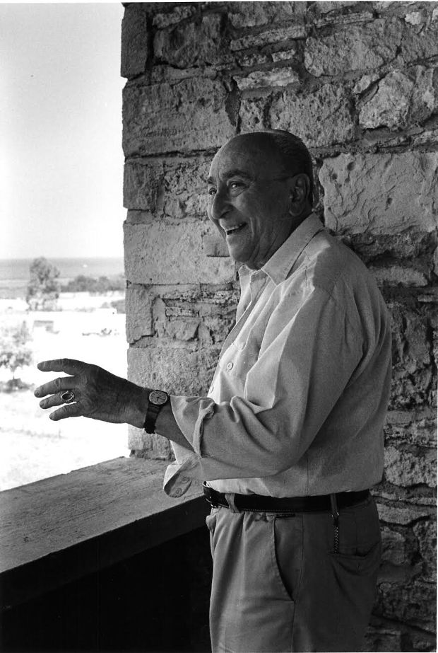 Η Αίγινα τιμά τον «δικό της» Γιάννη Μόραλη