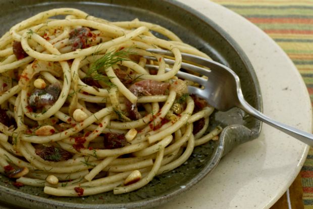 Η μακαρονάδα της Πέμπτης: με το ψάρι των φτωχών