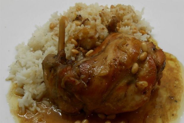 Η μαυροδάφνη ταιριάζει στο κουνέλι