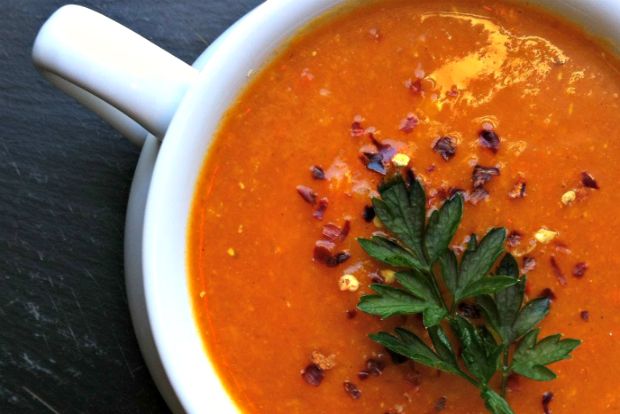 Η σούπα της Δευτέρας: κόκκινη φακή με αρώματα