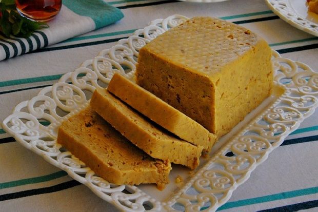 Καλοκαιρινός χαλβάς με ταχίνι