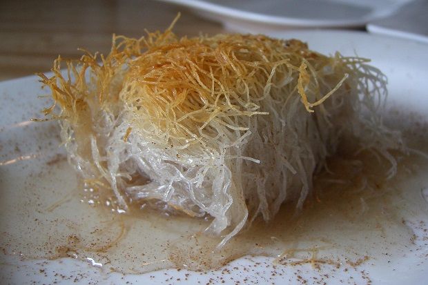 Κανταΐφι, το απλούστερο σιροπιαστό