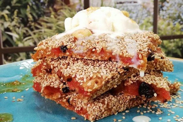 Καρπουζένια ή καρπουζόπιτα: Η πίτα του κατακαλόκαιρου