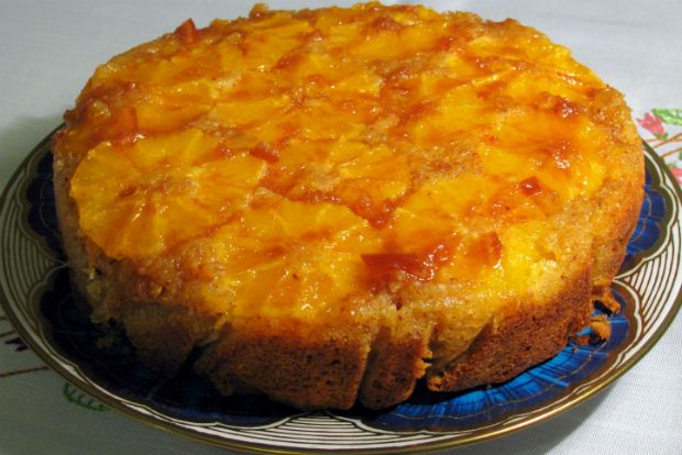 Κέικ με πολέντα, πορτοκάλια και αμύγδαλα