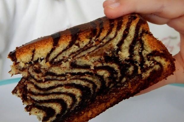 Κέικ ζέβρα: Το μαρμπρέ της μαμάς αγρίεψε
