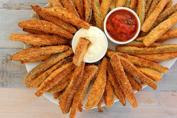 Κολοκυθάκια και μελιτζάνες πανέ στον φούρνο